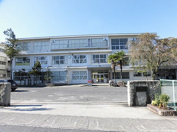 画像4:中津川市立第二中学校（2000m）