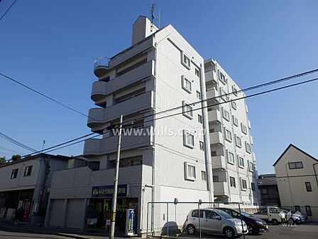 本山ビューハイツの外観(北西側から)