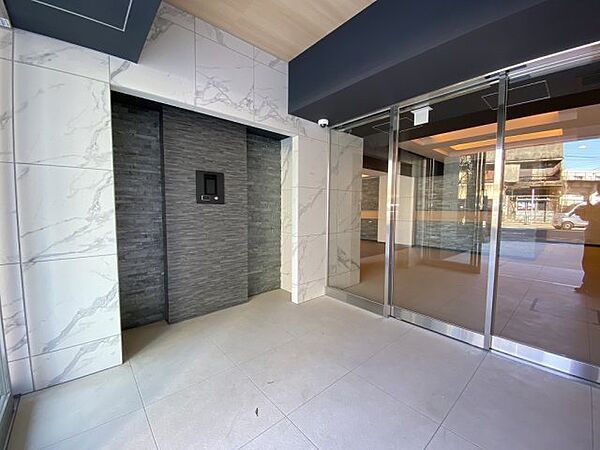 建物エントランス