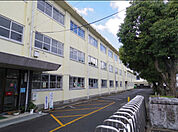 徳島市立佐古小学校 1032m