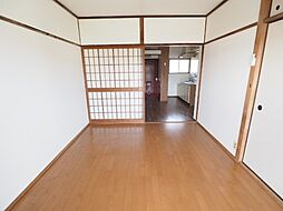 居間