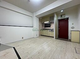 JR山手線 恵比寿駅 徒歩12分の賃貸マンション 1階2DKのリビング/ダイニング