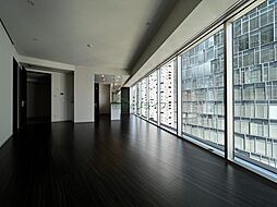 都営大江戸線 東新宿駅 徒歩2分の賃貸マンション 8階2LDKのリビング/ダイニング