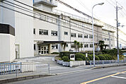 小学校「池田市立五月丘小学校まで373ｍ」