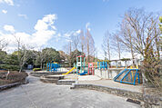 公園「上の池公園まで849ｍ」