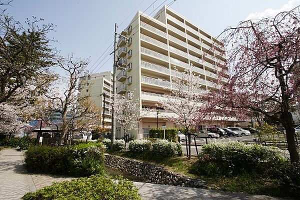 UR香里ヶ丘けやき東街 ｜大阪府枚方市香里ケ丘3丁目(賃貸マンション3LDK・6階・76.61㎡)の写真 その1