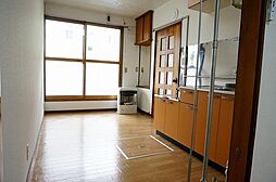 居間