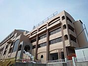 私立神戸教育短期大学（1179m）