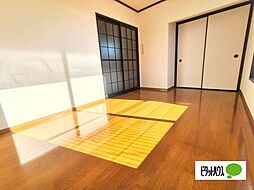 コスモエイト 1階1Kのリビング/ダイニング