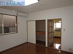 居間