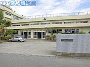 新潟市立石山中学校 580m