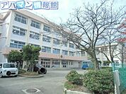 新潟市立桜が丘小学校 766m