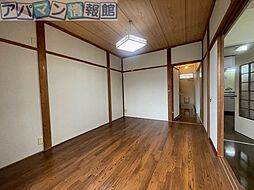 居間