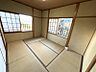 その他：《1階和室》畳がまだまだ新しいです