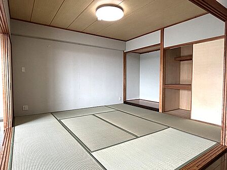 【和室】床の間付きの和室です