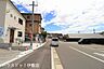 外観：【前面道路】前面道路は歩道付きの前面道路！