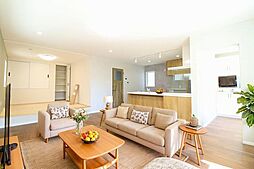 戸建 千年1丁目／2区画 4LDKのリビング/ダイニング