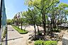 周辺：伊敷団地中央公園 430m