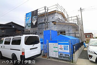 外観：【外観写真】・高気密高断熱住宅・駐車場普通車並列3台令和6年12月7日撮影