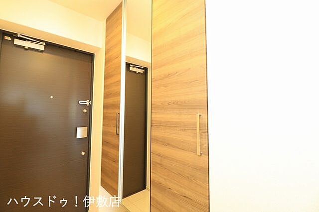 玄関 アルファステイツみなと大通り公園 4階/-