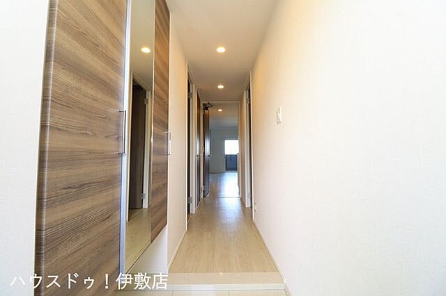 玄関 アルファステイツみなと大通り公園 4階/-