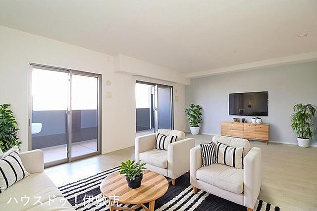 リビング/ダイニング アルファステイツみなと大通り公園 4階/-