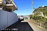 外観：前面道路含む現地写真