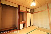 【1F和室6帖】床の間や仏間、押入付きの和室