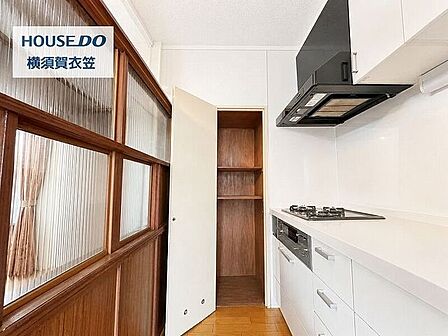 ※この画像はAIにて家具を消しております。