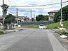 外観：前面道路含む現地写真