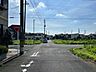 外観：前面道路含む現地写真