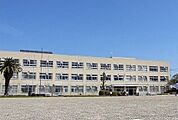 大崎小学校 450m