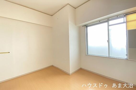 北側洋室:大き...