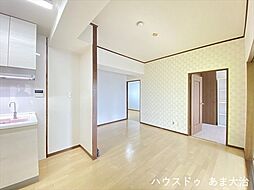 居間