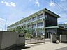 周辺：甚目寺小学校教育目標「善く生きる子」の育成を目標とし、知・徳・体の調和のとれた人間形成を図るとともに、公共の精神を尊び活力に満ちた心身ともに健やかな児童の育成を図る。 430m