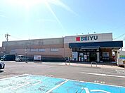 西友藤島店【生鮮食品から日用品まで揃う西友藤島店。24時間営業でいつでも買い物でき、豊富な品揃えと手頃な価格で家族の暮らしに寄り添う地域密着のスーパーマーケットです。】 610m