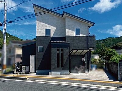 外観:ツートンの外観がかっこいい一戸建てです^^ 外観:ツートンの外観がかっこいい一戸建てです^^