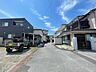 外観：前面道路含む現地写真