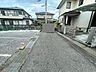 外観：前面道路含む現地写真