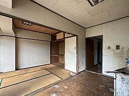 居間