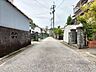 外観：南側道路 東から西方向