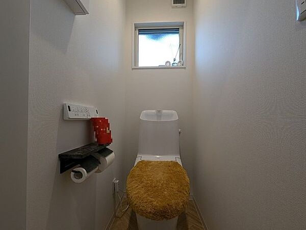 トイレを拡大表示