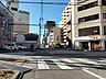 外観：前面道路含む現地写真