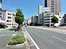 外観：北側道路 西から東方向