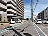 外観：前面道路含む現地写真