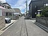 外観：南側道路 西から東方向