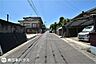 その他：【前面道路】北向きの前面道路幅は約6ｍです！団地内の道路で交通量の少ない落ち着いた住環境です♪