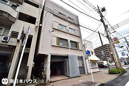 【幸栄ビル】4階建ての3階部分のお部屋です!空き物件です、お気軽にお問い合わせください♪