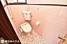 トイレ：【2階トイレ】温水洗浄便座機能付きのトイレです！