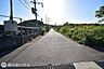 外観：【前面道路】南向きの前面道路です！